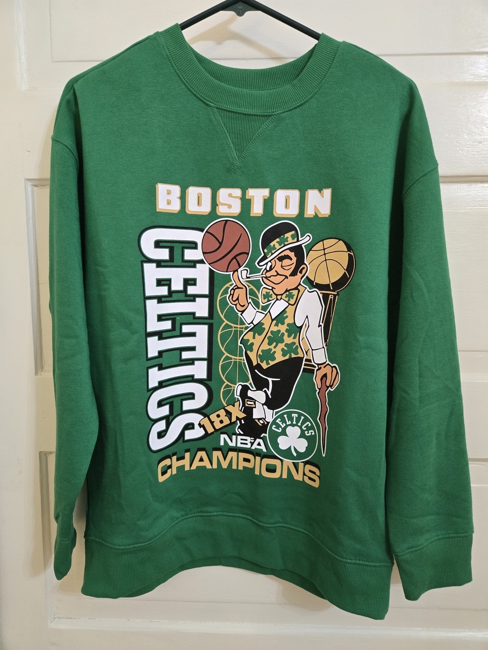 NBA Boston Celtics Green Graphic Crewneck Sweatshirt